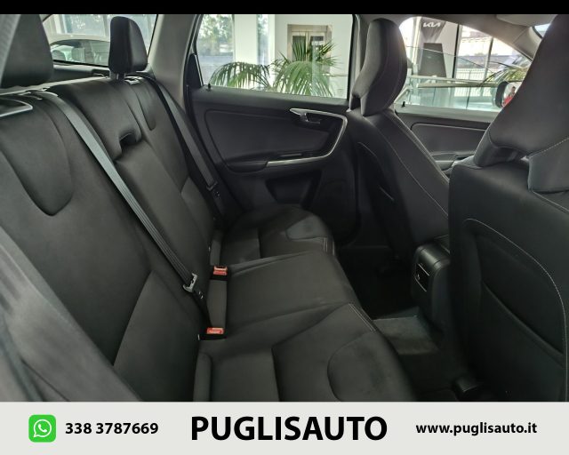 VOLVO XC60 usata, con Specchietti laterali elettrici