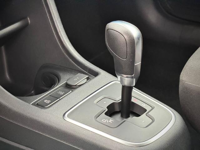 VOLKSWAGEN up! usata 21