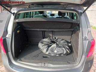 OPEL Meriva usata, con Autoradio