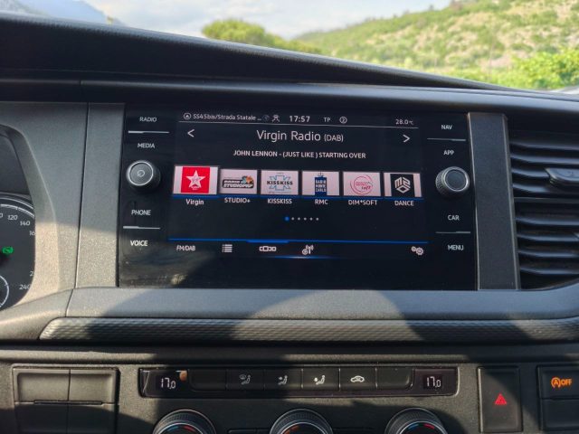 VOLKSWAGEN Caravelle usata 18