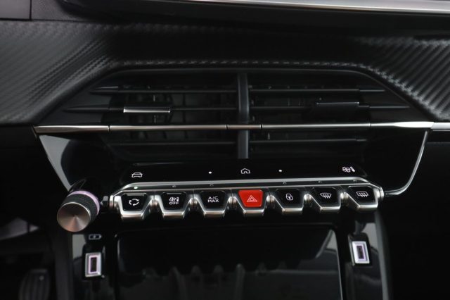 PEUGEOT 208 usata 11