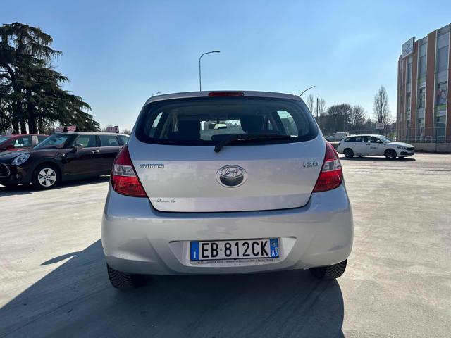 HYUNDAI i20 usata, con Alzacristalli elettrici