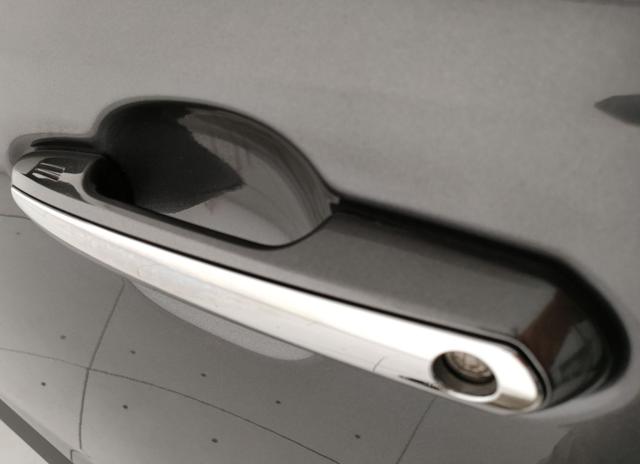 TOYOTA RAV 4 usata, con Controllo automatico clima