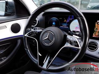 MERCEDES-BENZ E 220 usata, con Sensori di parcheggio anteriori