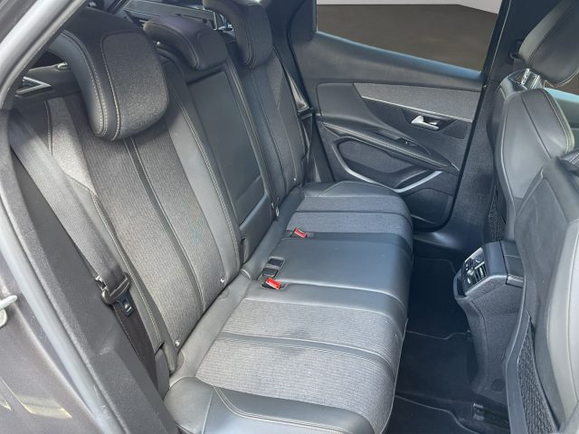 PEUGEOT 3008 usata, con Controllo elettronico della corsia