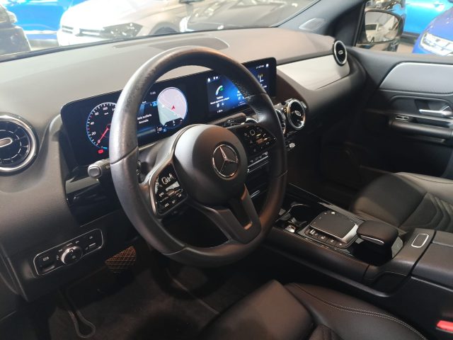 MERCEDES-BENZ B 180 usata, con Chiusura centralizzata