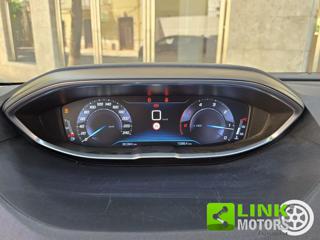 PEUGEOT 3008 usata, con Climatizzatore automatico, 2 zone
