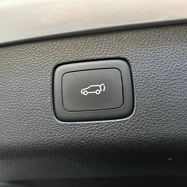 MG HS usata, con Boardcomputer