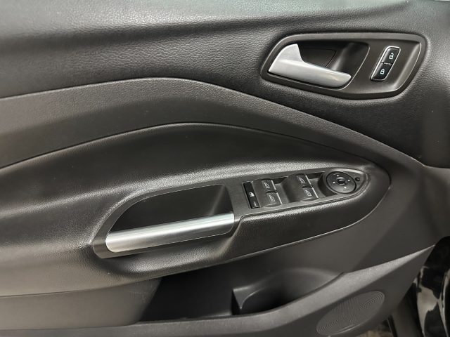 FORD Kuga usata, con Sedili sportivi