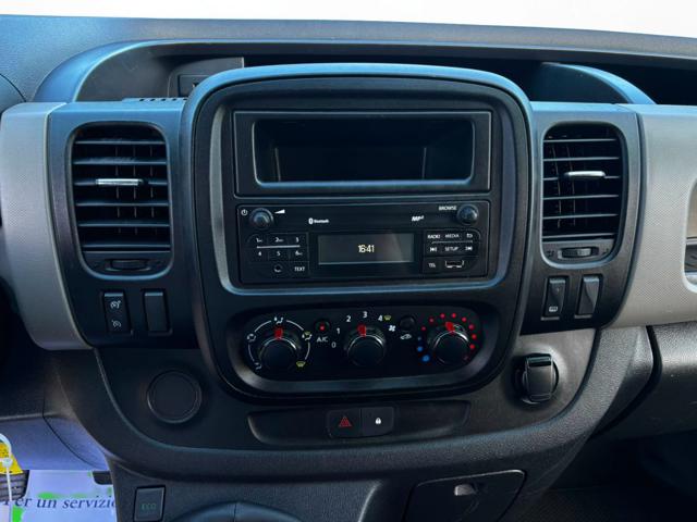 RENAULT Trafic usata 21