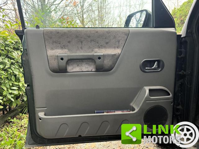 LAND ROVER Discovery usata 22