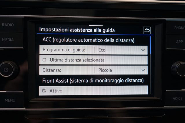 VOLKSWAGEN Tiguan usata, con Frenata d