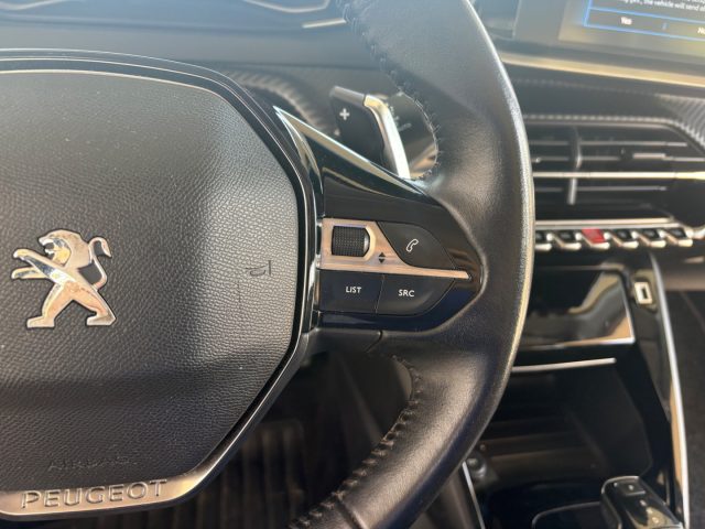 PEUGEOT 208 usata, con Leve al volante