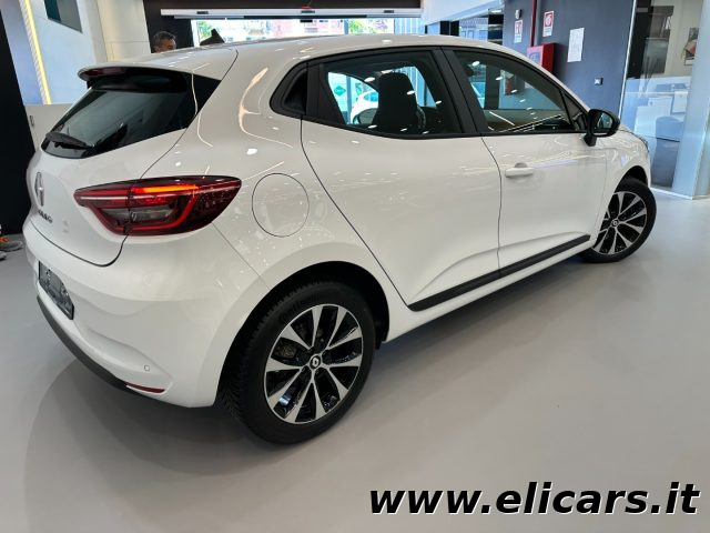 RENAULT Clio usata, con Autoradio