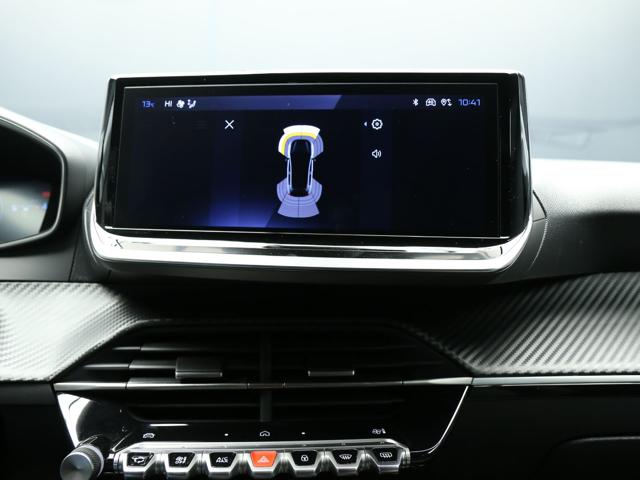 PEUGEOT 208 usata, con Park Distance Control