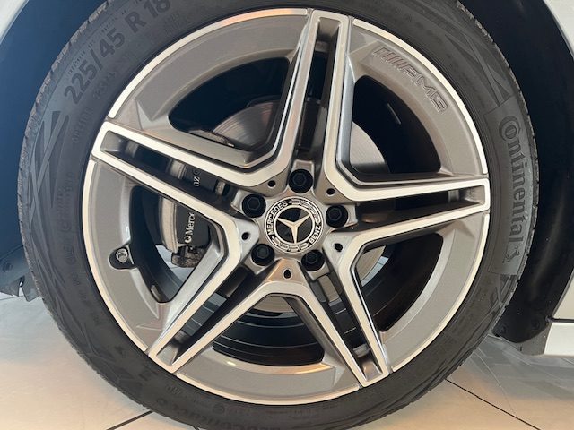 MERCEDES-BENZ A 200 usata, con Climatizzatore