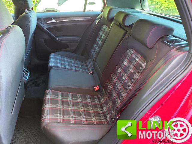 VOLKSWAGEN Golf GTI usata, con Autoradio