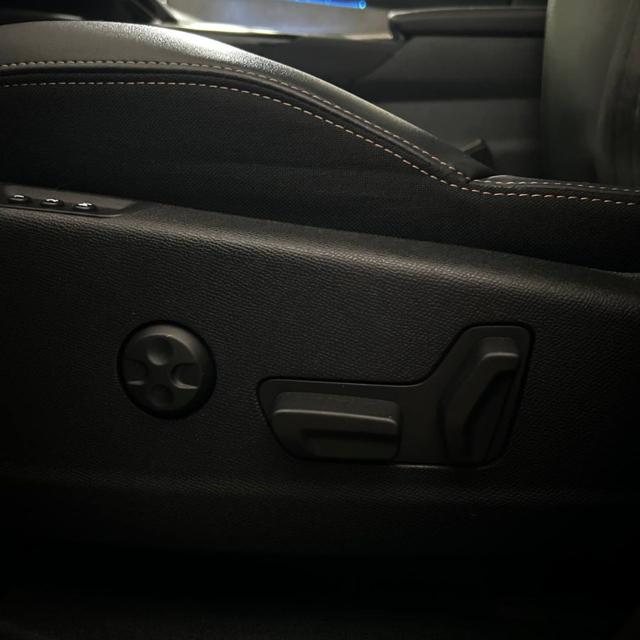 PEUGEOT 3008 usata, con Controllo automatico clima