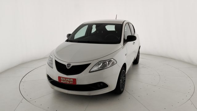 LANCIA Ypsilon usata, con Isofix