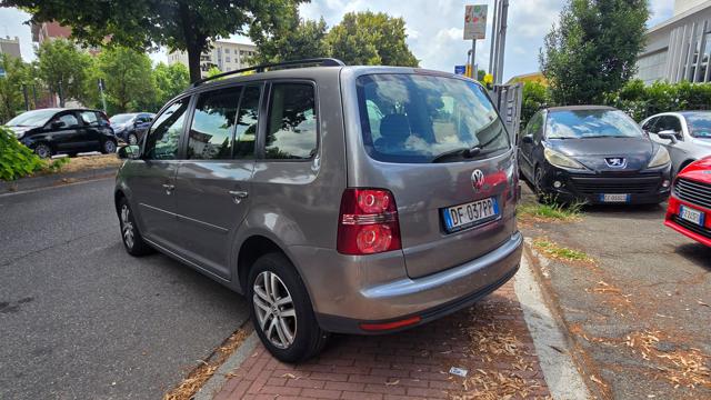 VOLKSWAGEN Touran usata, con Alzacristalli elettrici