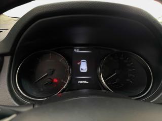 NISSAN Qashqai usata, con Climatizzatore