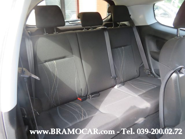 PEUGEOT 208 usata, con Isofix