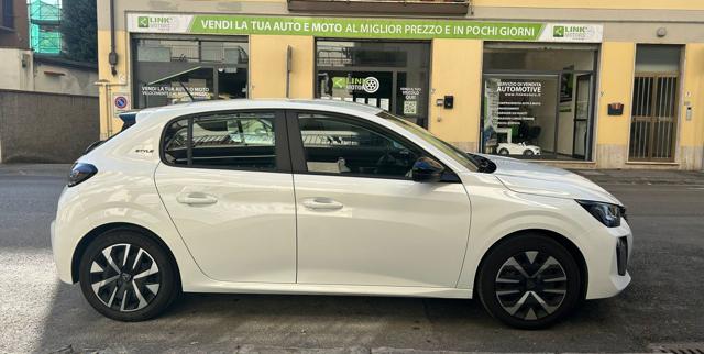 PEUGEOT 208 usata, con Alzacristalli elettrici
