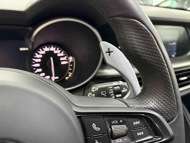 ALFA ROMEO Stelvio usata, con Sensori di parcheggio anteriori
