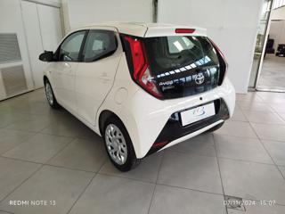 TOYOTA Aygo usata, con Autoradio