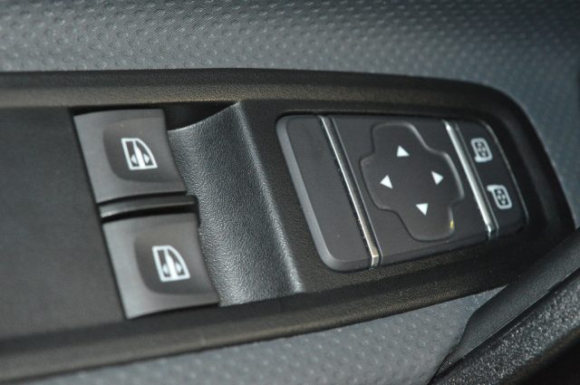 MERCEDES-BENZ Citan usata, con Controllo elettronico della corsia