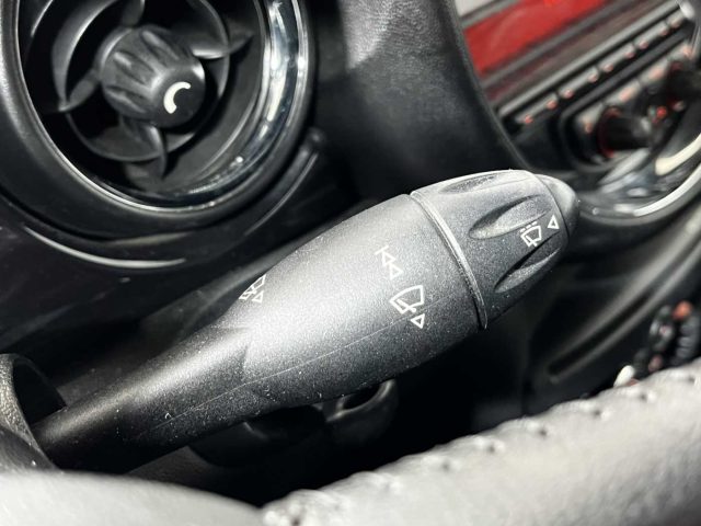 MINI Cabrio usata 23