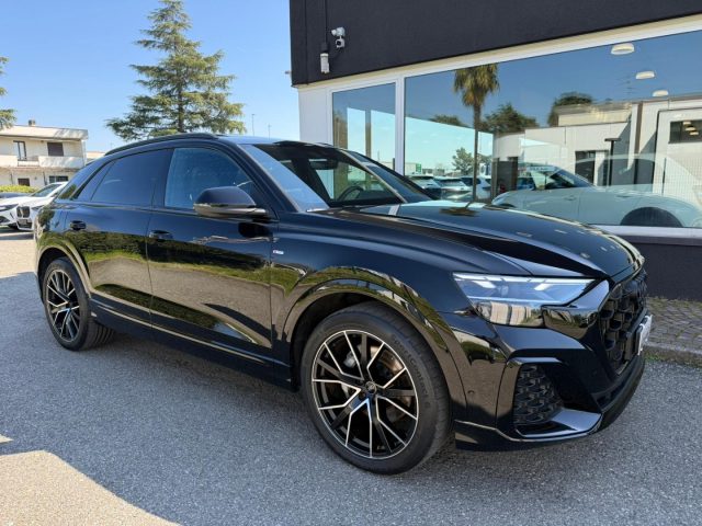 AUDI Q8 usata, con Alzacristalli elettrici