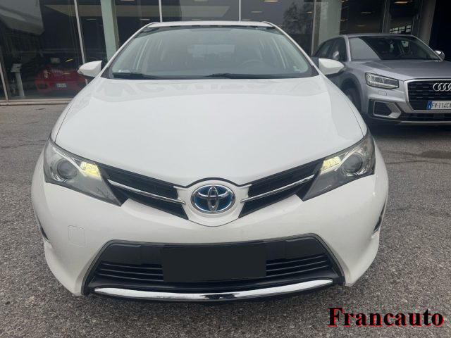 TOYOTA Auris usata, con Airbag