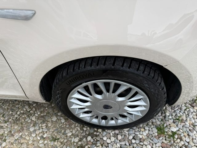 LANCIA Ypsilon usata, con Immobilizzatore elettronico