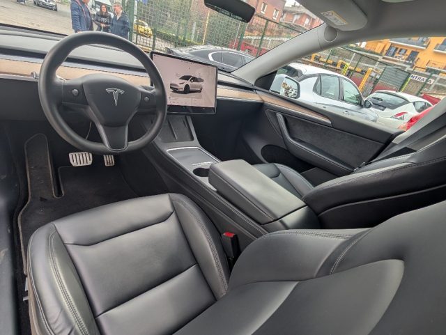TESLA Model Y usata, con Chiusura centralizzata
