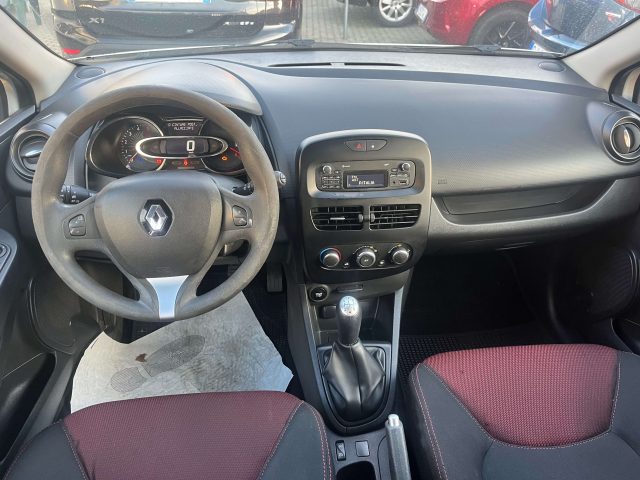 RENAULT Clio usata, con Autoradio