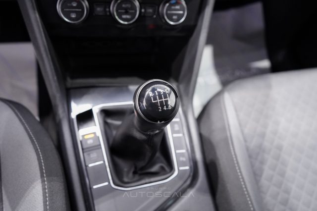 VOLKSWAGEN Tiguan usata, con Bracciolo