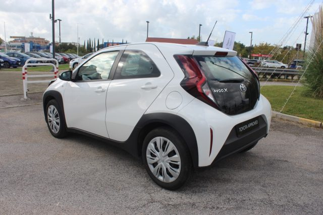 TOYOTA Aygo X usata 22