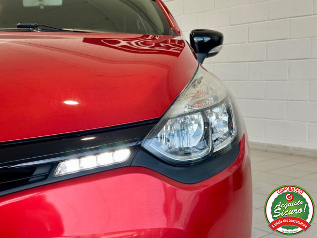 RENAULT Clio usata, con Autoradio