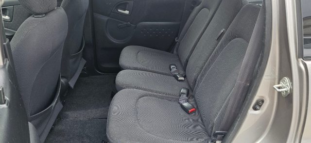 TOYOTA Yaris usata, con Chiusura centralizzata