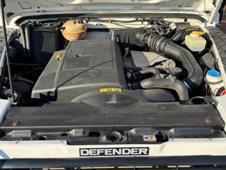 LAND ROVER Defender usata 16