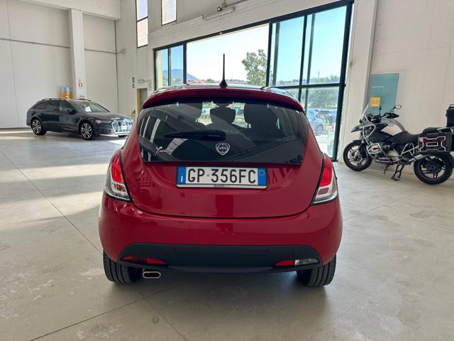 LANCIA Ypsilon usata, con ESP