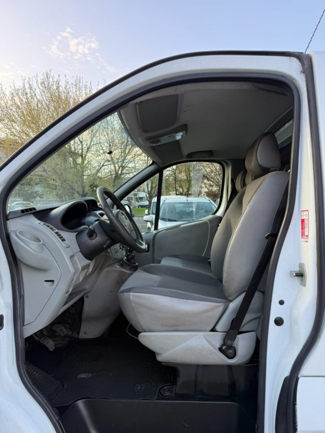 OPEL Vivaro usata 12