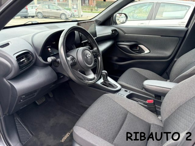 TOYOTA Yaris Cross usata, con Autoradio