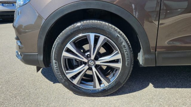 NISSAN Qashqai usata, con Sensori di parcheggio posteriori