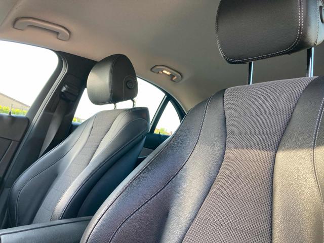 MERCEDES-BENZ E 200 usata, con Lettore CD
