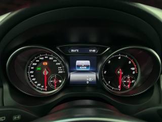 MERCEDES-BENZ CLA 200 usata, con Chiusura centralizzata