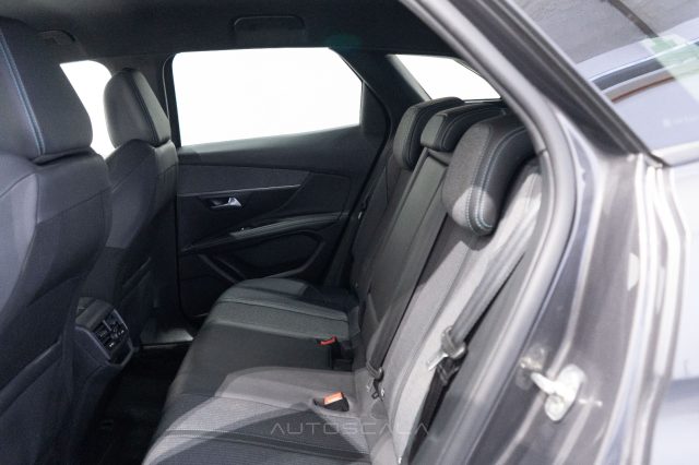 PEUGEOT 3008 usata, con Sensori di parcheggio posteriori