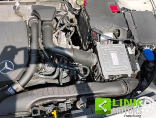 MERCEDES-BENZ A 200 usata, con Luci diurne LED