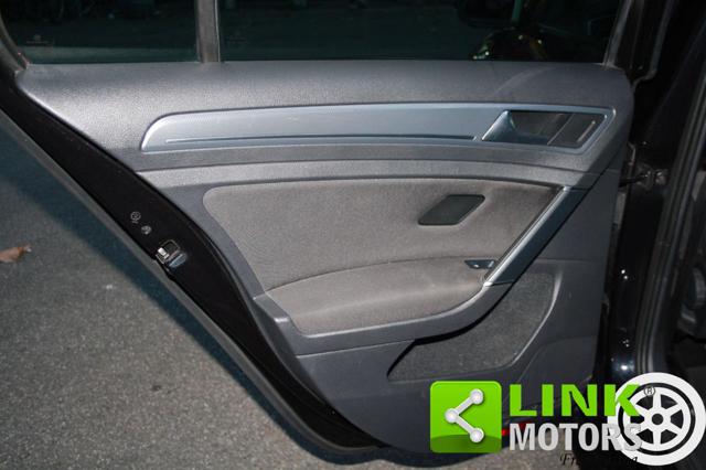 VOLKSWAGEN Golf usata, con Sedile posteriore sdoppiato